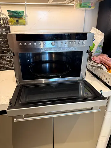 LG SolarDOM Convection Microwave Oven – Excellent Condition