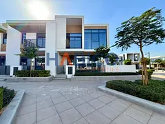 Perfect Family Home | Corner Villa | Vacant