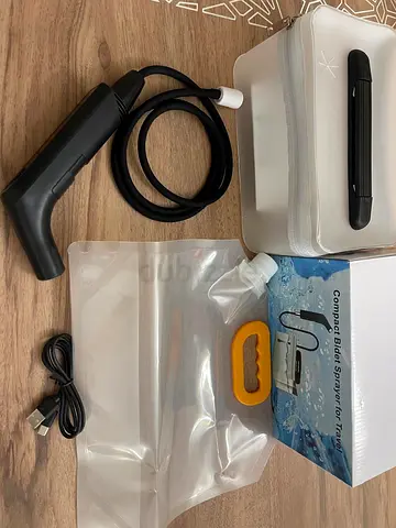 Compact rechargeable Spray Gun for Travel/pedit shower