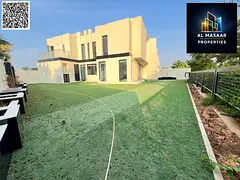 Corner villa, 6200 sq ft, price includes electricity, water, and air conditioning, ready for immedia