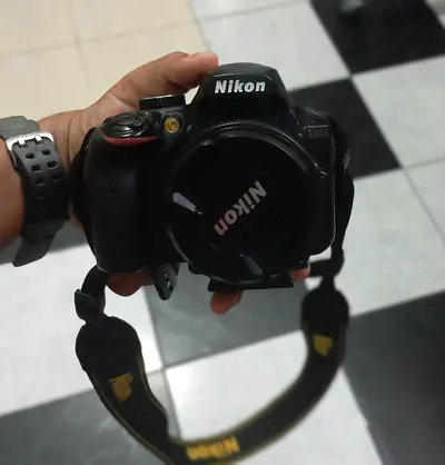 Nikon D3400 DSLR Camera – Excellent Condition – 2 Lenses Included (18–55mm + 70–300mm)