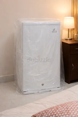 Brand New Evvoli Refrigerator in Perfect Condition