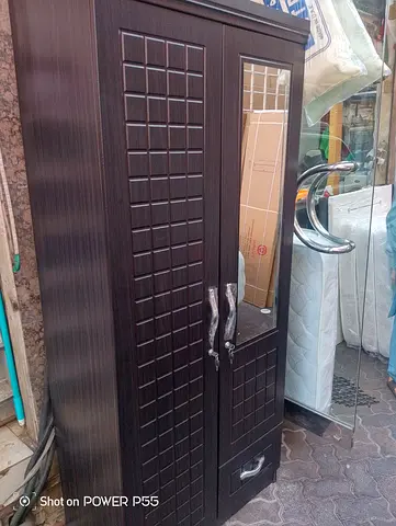 2 door wardrobe selling