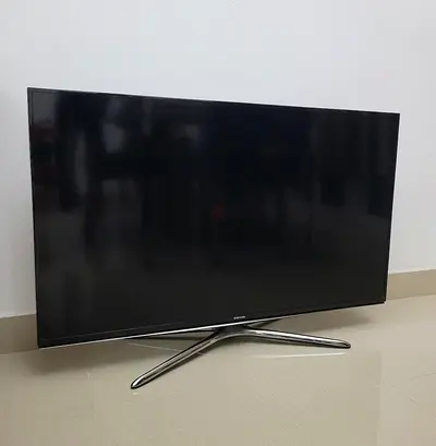 Samsung 40″ Full HD (1920×1080) LED Smart TV excellent condition