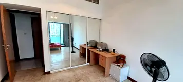 Spacious Room for Rent