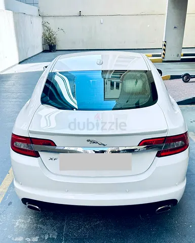 2010 XF LUXURY V6-SUPER LOW KMS-GCC NO ACCIDENT-SERVICE HISTORY-SMOOTH DRIVING-EVERYTHING is PERFECT