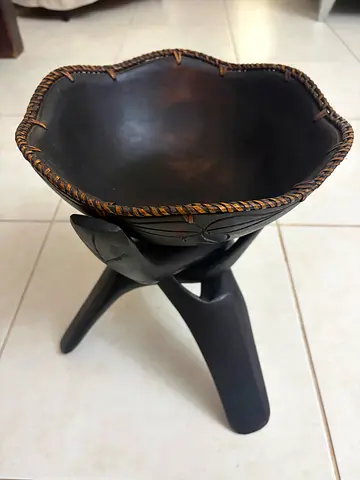 Global Village African Hand Carved Wooden Serving Bowl with Interlocking Tripod Stand