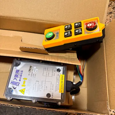 Elec remote control for chain hoist