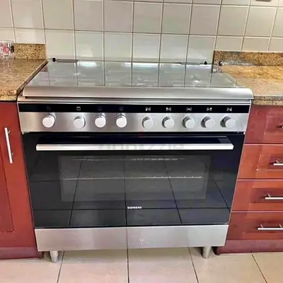 Siemens Gas Cooking Range with oven 90x60cm