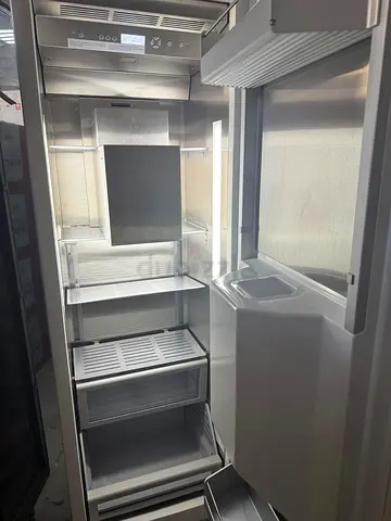 Gaggenau 400 series built-in freezer with water dispenser excellent condition