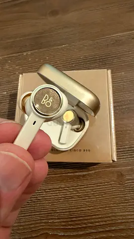 BO Cisco 950 Wireless Earphones in Excellent Condition