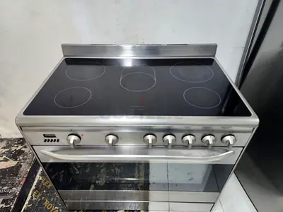 Smeg brand latest model electric cooker size 90/60ck for sale