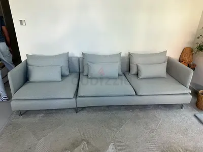 Ikea sǒderhamn four seater sofa light grey color