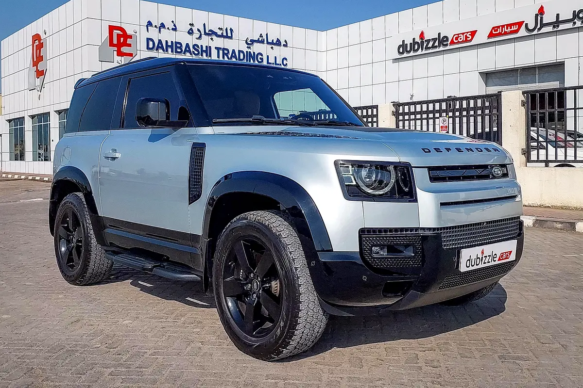 Land Rover Defender 2023 — photo 1 of 15