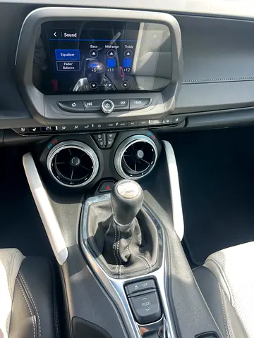 Chevrolet Camaro 2023