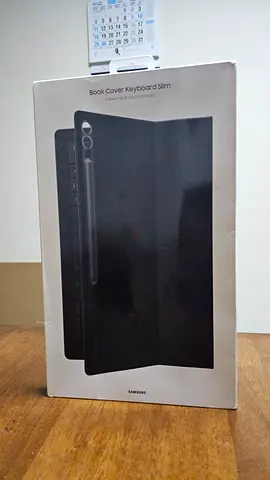 Samsung Book Cover Keyboard Slim for Galaxy Tab S9 / S9 FE / S9 Ultra (5G compatible).