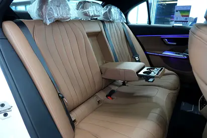 صورة 16 لـ 2026 Mercedes-BENZ E-CLASS