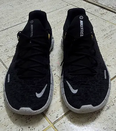 Nike Free Running Shoes - Comfortable and Stylish