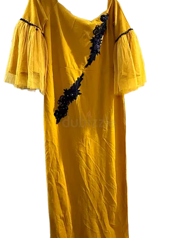 Stunning Yellow Dress with Elegant Details