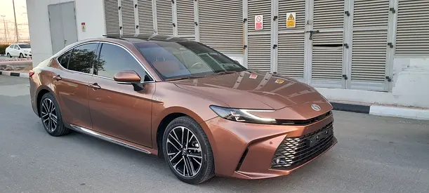 CAMRY 2025 HYBRID FULL OPTION GCC FREE SERVICE 80000KM+WARRANTY  AL FUTTAIM + ORGINAL PAINT 100%