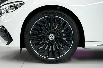 صورة 6 لـ 2026 Mercedes-BENZ E-CLASS