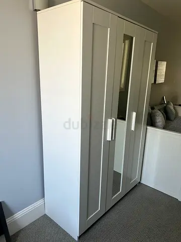 Modern White Wardrobe with Mirrors