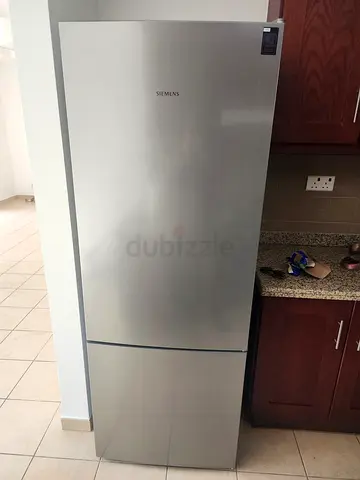 Siemens Bottom freezer Refrigerator 70cm width 185cm height