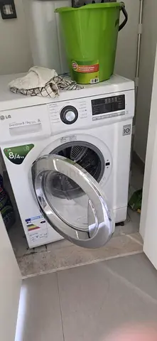 LG 8/4 kG washer dryer 2in1 combo