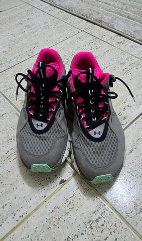 Under Armour Sports Sneakers - Excellent Condition