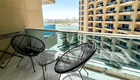 LAKE VIEW - FULLY FURNISHED - VACANT ON TRANSFER