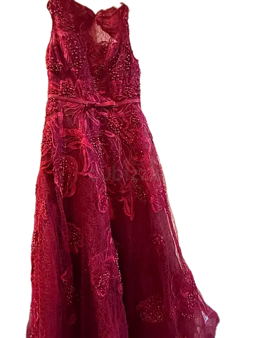 Elegant Burgundy Evening Dress