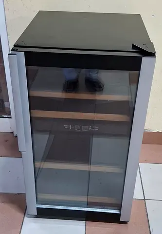 Vestfrost wine cooler dual temperature for sale in excellent condition