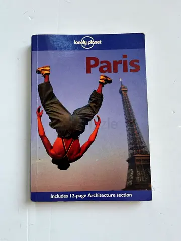 Travel Guide to Paris by Lonely Planet