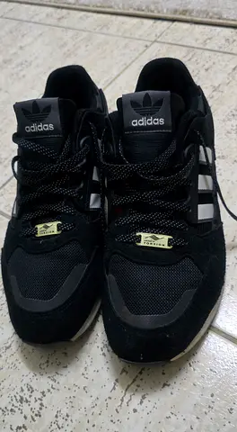 Adidas Black Sneakers in Excellent Condition