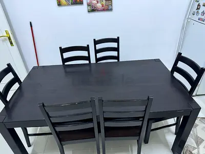 Dining table with 6 chairs