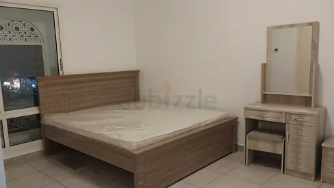 Urgent FamilyRoom Available(working Ladies )