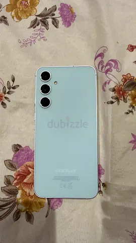 Samsung Galaxy S23 FE Dual Sim Mint 8GB RAM 256GB 5G - Middle East Version for Sale