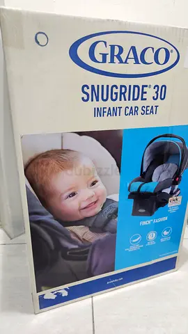 Graco SnugRide 30 Infant Car Seat - Safe and Easy Travel