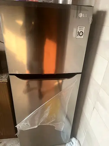 LG Refrigerator — Very Less Used — AED 750