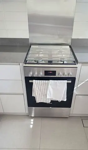 Bosch Top 4 Burner Gas Electric Oven Cooker Stove 60x60cm