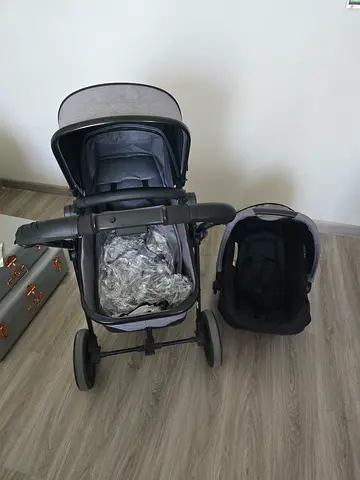 Stylish Travel System Stroller with Infant Car Seat grey and black