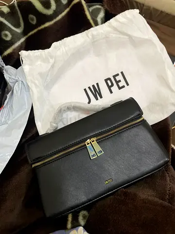 Stylish Black Handbag from JW PEI original California brand