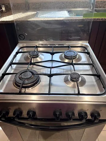 INDESIT 4 Burner Cooking Range with Electric Oven
