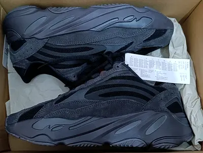 Adidas Yeezy Boost 700 V2 Vanta - Brand New (Size 40)
