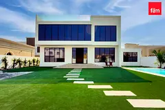 Modern Villa With Nearby Schools &amp; Amenities