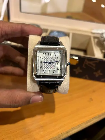 Stylish Mens Watch with black  Leather Strap