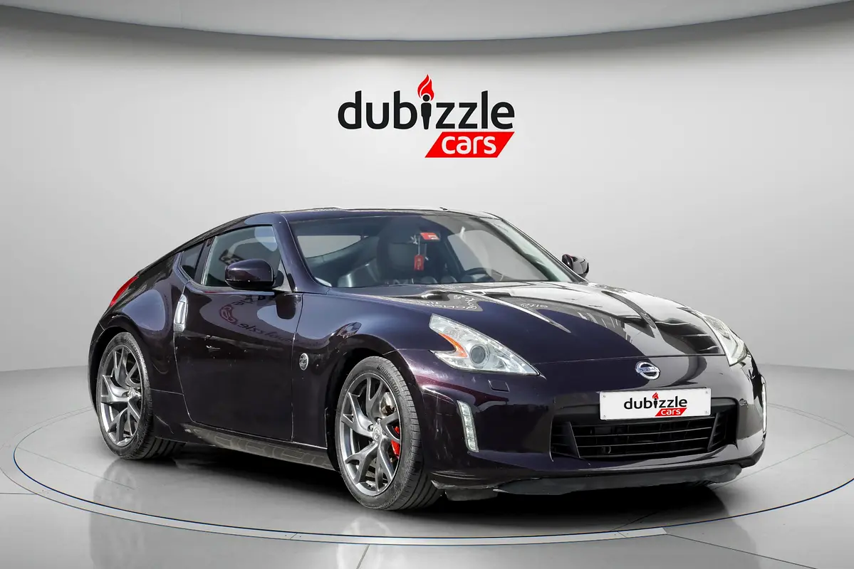 Nissan 370z 2015 — photo 1 of 17