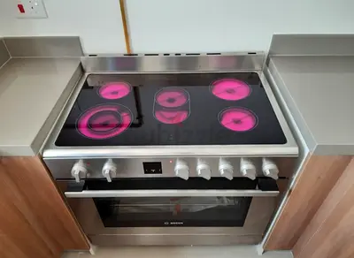 Brand BOSCH 5 Eyes Full Electric Ceramic Cooker Range Size 90×60 cm