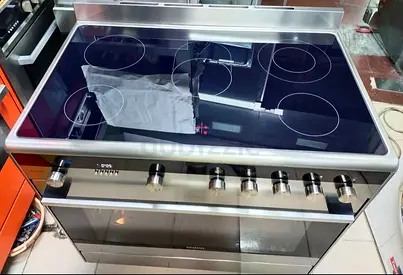 Siemens iQ700 Electric Ceramic Cooker