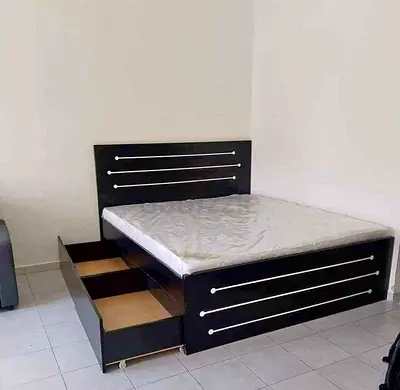 Brand new queen size bed for sell